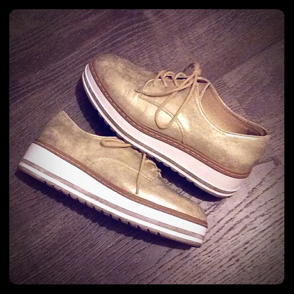 Seven Dials platform shoes 7.5